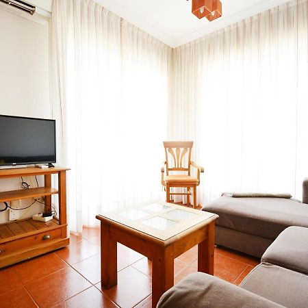 Galihost - Apartamento Con Piscina En El Centro De Sanxenxo Eksteriør billede