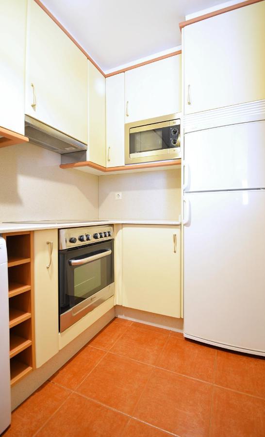Galihost - Apartamento Con Piscina En El Centro De Sanxenxo Eksteriør billede