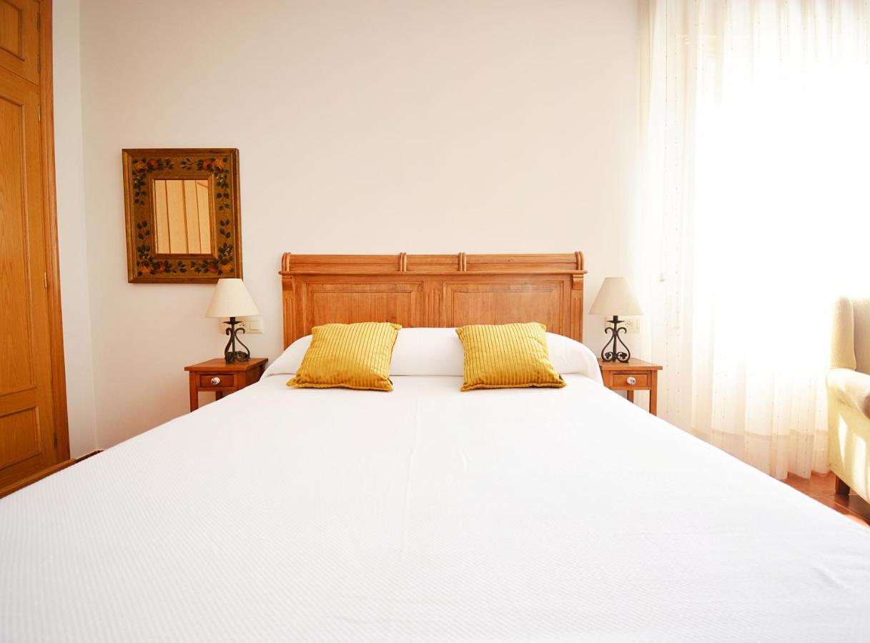 Galihost - Apartamento Con Piscina En El Centro De Sanxenxo Eksteriør billede