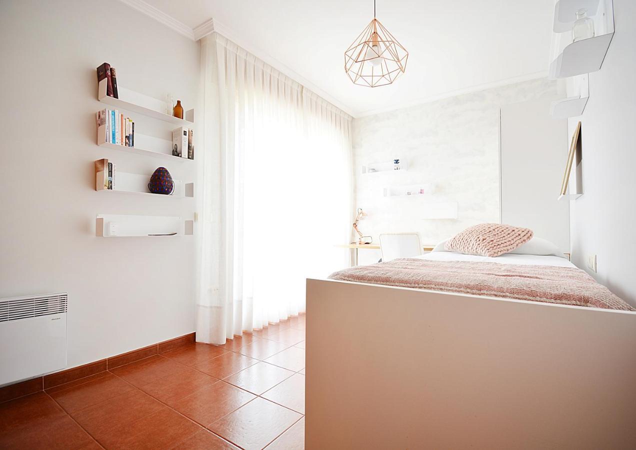Galihost - Apartamento Con Piscina En El Centro De Sanxenxo Eksteriør billede